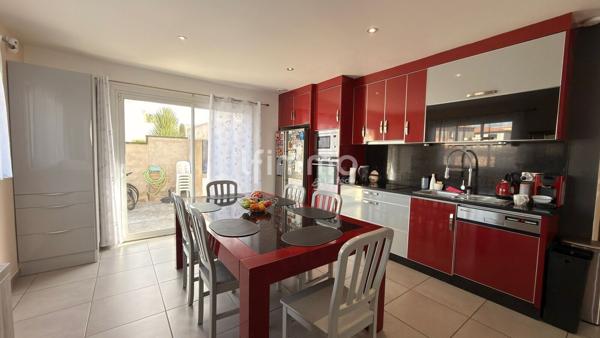 Maison 3 faces - 130 m2 - 5 chambres - Theza