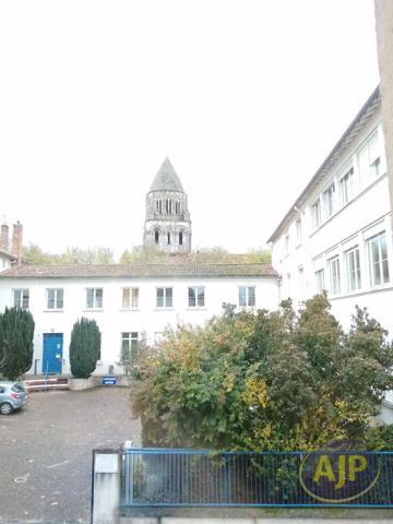 Location appartement Saintes : 795 € - AJP Immobilier Saintes
