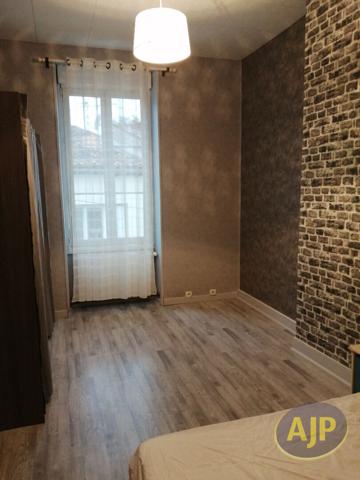 Location appartement Saintes : 795 € - AJP Immobilier Saintes