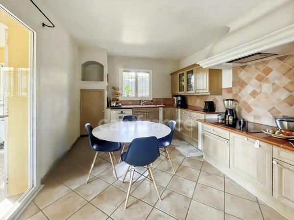 Maison familiale 175 m² avec piscine – Quartier des Platanes, Aix-en-Provence