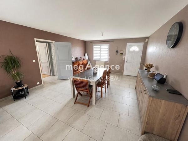 Maison à SAINT MACAIRE EN MAUGES, 49450 - 7 pièces 141m²