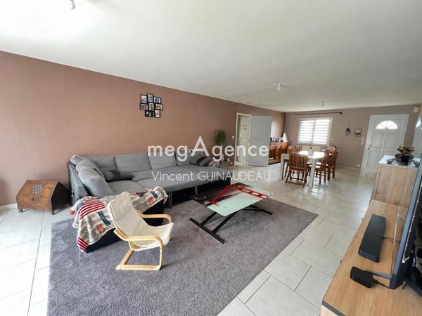 Maison à SAINT MACAIRE EN MAUGES, 49450 - 7 pièces 141m²