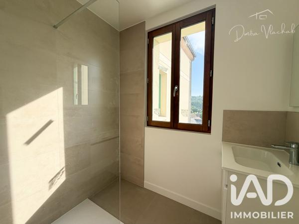 Location appartement 5 pièces 121 m² Maule