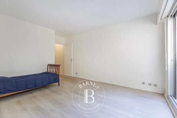 Paris 17ème, Appartement  28 m² à vendre