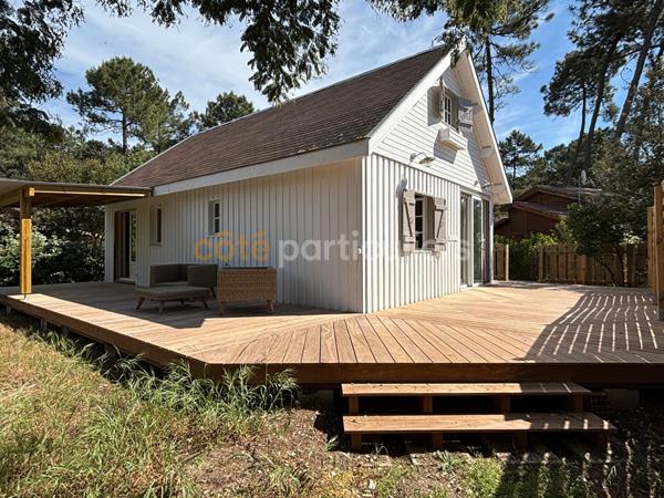 Vente
                Maison64 m² - 3 Pièces -
                    SOULAC SUR MER (33780)