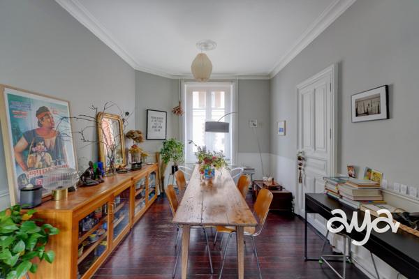 Maison élégante et chaleureuse