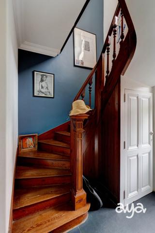 Maison élégante et chaleureuse