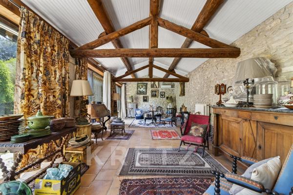 Mas provençal du XIXe siècle avec terrain constructible au cœur de Saint-Rémy-de-Provence