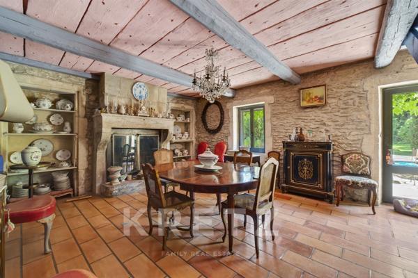 Mas provençal du XIXe siècle avec terrain constructible au cœur de Saint-Rémy-de-Provence