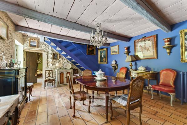 Mas provençal du XIXe siècle avec terrain constructible au cœur de Saint-Rémy-de-Provence