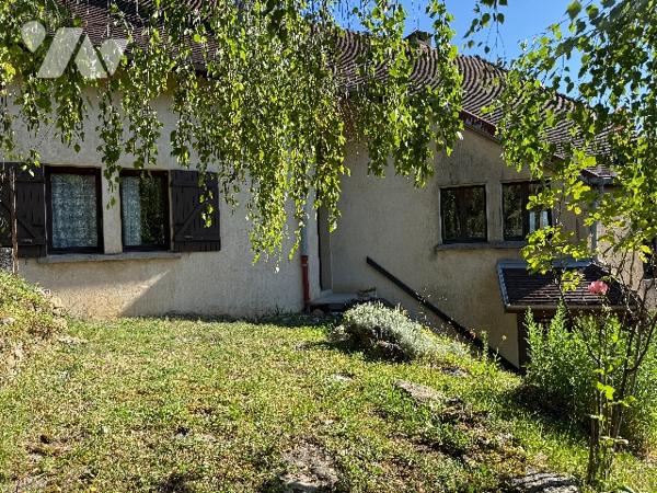 ARBOIS – Maison d'architecte 140 m² – Vue exceptionnelle