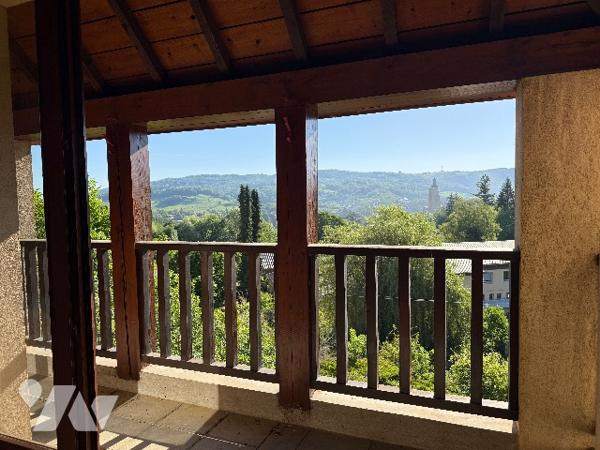 ARBOIS – Maison d'architecte 140 m² – Vue exceptionnelle
