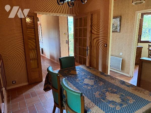 ARBOIS – Maison d'architecte 140 m² – Vue exceptionnelle
