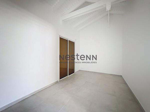 A VENDRE VILLA F4 NEUVE DE 144 M² AVEC PISCINE A PROVIDENCE AUX ABYMES