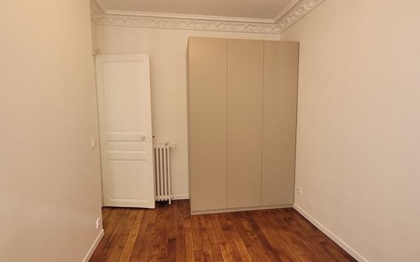 Appartement à louer    4 pièces • 73,40 m2 Paris 15