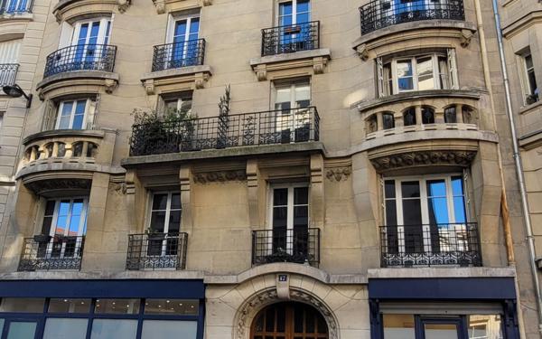 Appartement à louer    4 pièces • 73,40 m2 Paris 15