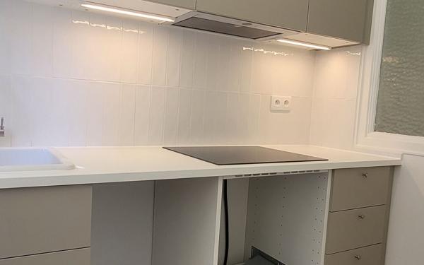 Appartement à louer    4 pièces • 73,40 m2 Paris 15