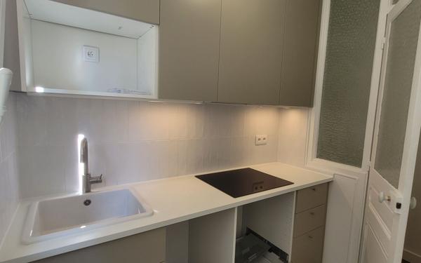 Appartement à louer    4 pièces • 73,40 m2 Paris 15