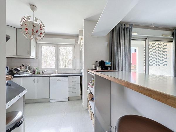 Appartement Suresnes 2 pièce(s) 51 m2