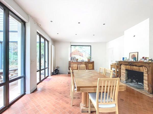 Maison Suresnes Raguidelles 250 M2