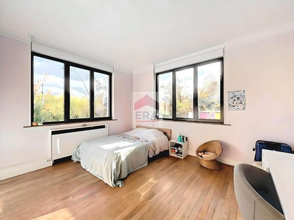 Maison Suresnes Raguidelles 250 M2