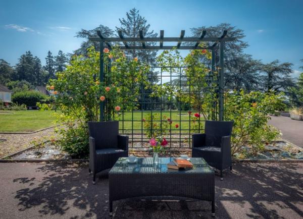 INVESTISSEMENT LOCATIF – DOURDAN – Résidence EHPAD René Legros – 7,08 % de rentabilité