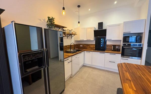 Appartement à vendre    3 pièces • 95,07 m2 Carpentras