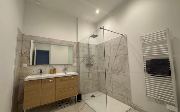 Appartement à vendre    3 pièces • 95,07 m2 Carpentras