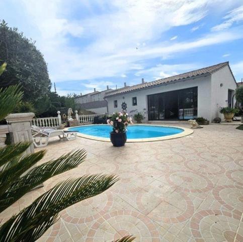 Maison à vendre 6 pièces TREBES (11) 135m2 habitable, 3 chambres sur Terrain environ 3000m2, piscine et dependances