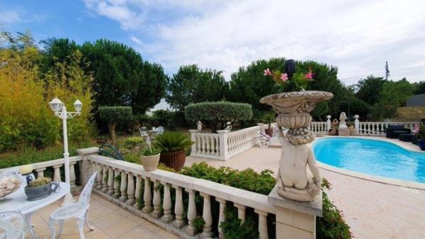 Maison à vendre 6 pièces TREBES (11) 135m2 habitable, 3 chambres sur Terrain environ 3000m2, piscine et dependances