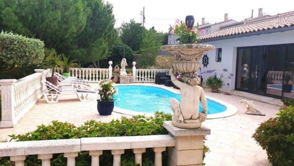 Maison à vendre 6 pièces TREBES (11) 135m2 habitable, 3 chambres sur Terrain environ 3000m2, piscine et dependances