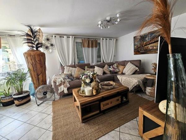 Maison à vendre 6 pièces TREBES (11) 135m2 habitable, 3 chambres sur Terrain environ 3000m2, piscine et dependances