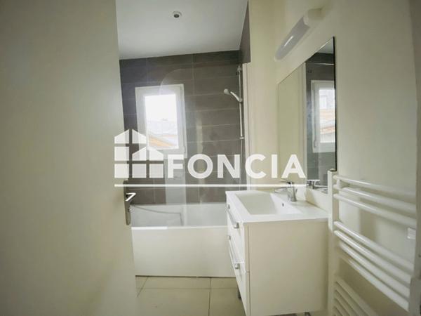 Location Appartement 2 pièces 41.11 m² - 12 RUE NOTRE DAME Honfleur 14600
