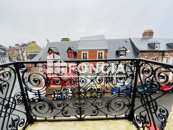 Location Appartement 2 pièces 41.11 m² - 12 RUE NOTRE DAME Honfleur 14600