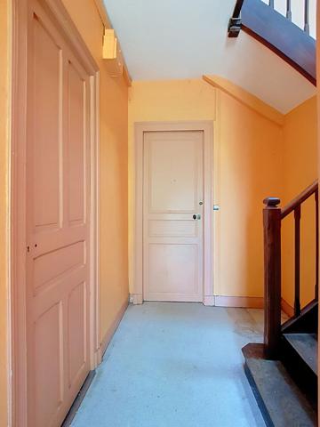 A louer BILLERE en limite de PAU (face au parc du Château) Appartement  T2 bis rénové  de 52,65 m² avec climatisation réversible et garage