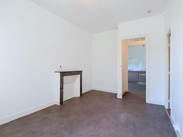 A louer BILLERE en limite de PAU (face au parc du Château) Appartement  T2 bis rénové  de 52,65 m² avec climatisation réversible et garage
