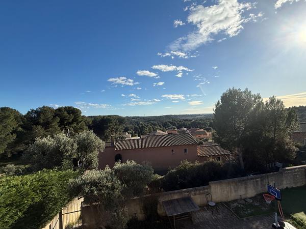 Maison 4 pièces- Saint Mitres Les Remparts