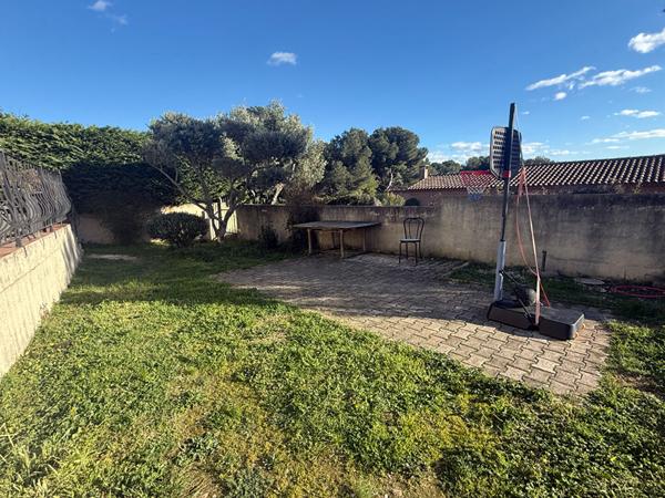 Maison 4 pièces- Saint Mitres Les Remparts