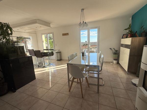 Maison 4 pièces- Saint Mitres Les Remparts