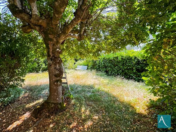 Demeure de caractère EGLY 235 m² Charme, volumes et appartement indépendant