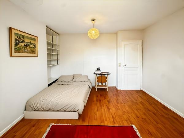 Demeure de caractère EGLY 235 m² Charme, volumes et appartement indépendant