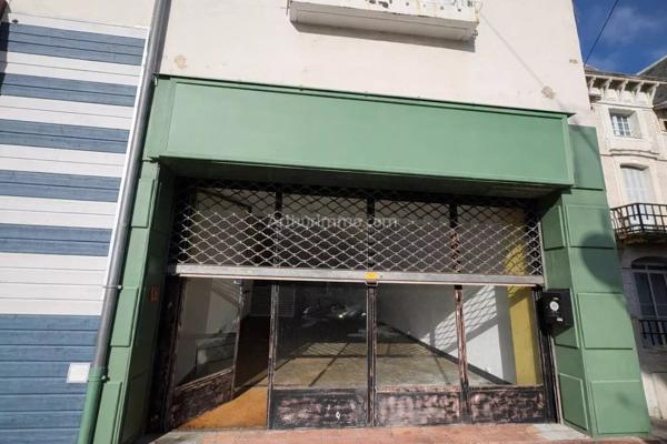 Location Local commercial 2 pièces 90 m2 à Lourdes