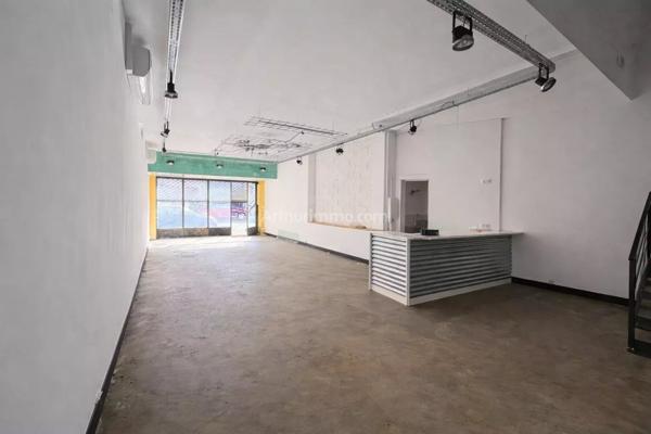 Location Local commercial 2 pièces 90 m2 à Lourdes