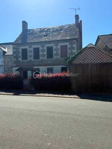 ⚒️ Amateurs de rénovation, investisseurs ou artisans, ce bien est fait pour vous ! Située à seulement 5 minutes de Couterne et 11 minutes de Bagnoles-de-l’Orne, cette maison en pierre offre un énorme potentiel pour donner vie à tous vos projets.

🏠 La maison comprend actuellement :

🔹 Au rez-de-chaussée :
🍽️ Une cuisine indépendante
🛋️ Un séjour lumineux
🚻 Un WC séparé
🛁 Une pièce permettant de créer une salle de bains.

🔹 À l’étage :
🛏️ 3 chambres.

🔹 Les combles :
✨ Grenier aménageable offrant la possibilité de créer au moins une grande chambre supplémentaire, voire davantage selon votre projet.

🌿 À l’extérieur, vous profiterez d’une petite cour entièrement clôturée, idéale pour installer une table, un barbecue et profiter des beaux jours, ainsi que d’un petit garage à rénover.

⚠️ Travaux à prévoir : couverture, toiture, isolation, électricité, plomberie, chauffage, menuiseries, décoration… Une rénovation complète est à envisager.

💡 Les atouts :
✅ Maison en pierre pleine de charme
✅ Beaux volumes
✅ Fort potentiel d’aménagement
✅ Petit budget pour un beau projet immobilier.

📍 À seulement :
🚗 5 min de Couterne
🌳 11 min de Bagnoles-de-l’Orne
