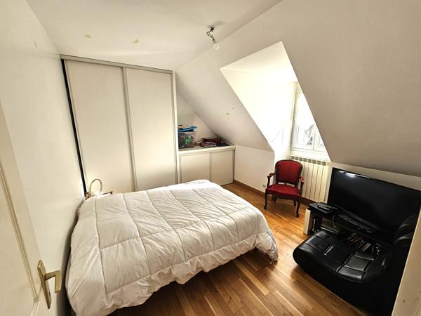 Maison 7 pièces 219.57 m2