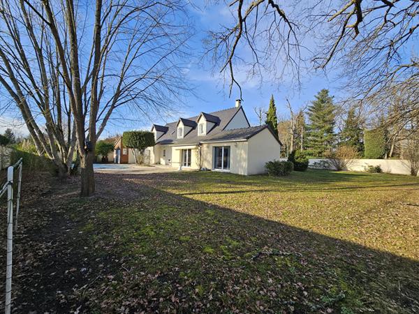 Maison 7 pièces 219.57 m2