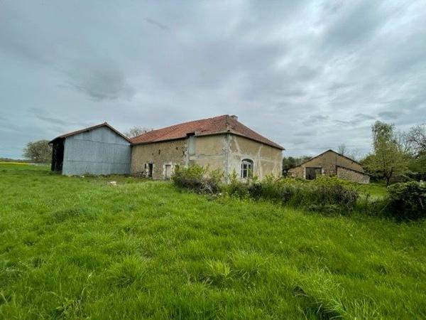 CHAUVIGNY - corps de ferme à rénover