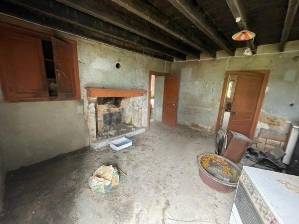 CHAUVIGNY - corps de ferme à rénover