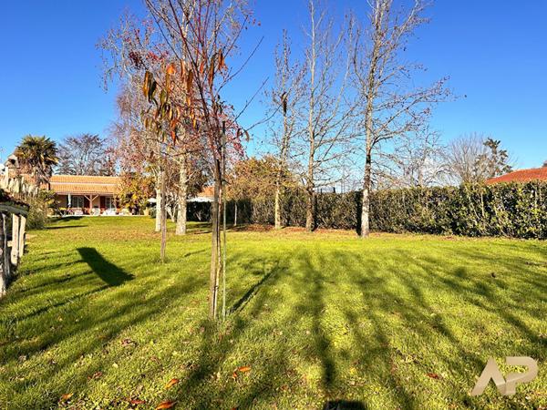 Exclusivité Agence Principale Maison plain-pied à 20min de La Rochelle €270 000 ** - Référence FB658ED
