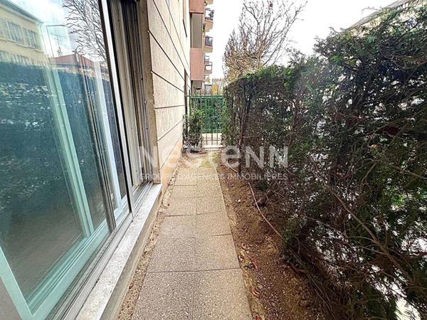 Studio Charenton Le Pont Centre 25.40 m2 avec cave